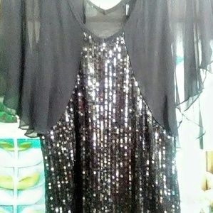 Beautiful holiday top, Blk, shear sleeves,